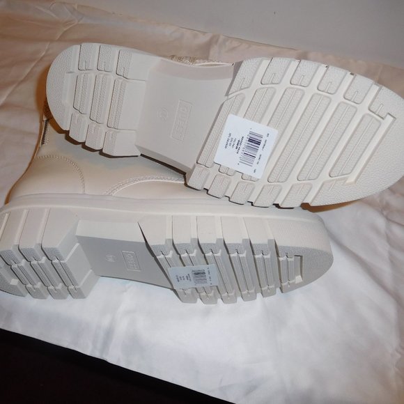 GUESS Gwforina Ivory Chunky Combat Boots--Size 10 NWT - Picture 9 of 9